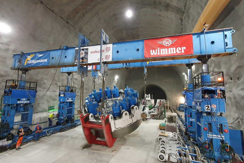 Aktuality, Novinky - Felbermayr Slovensko / OBROVSKÉ TUNELOVACIE RAZIACE STROJE PRE NAJDLHŠIE PODZEMNÉ ŽELEZNIČNÉ SPOJENIE NA SVETE - foto  Aktuality, Novinky - Felbermayr Slovensko / OBROVSKÉ TUNELOVACIE RAZIACE STROJE PRE NAJDLHŠIE PODZEMNÉ ŽELEZNIČNÉ SPOJENIE NA SVETE - foto