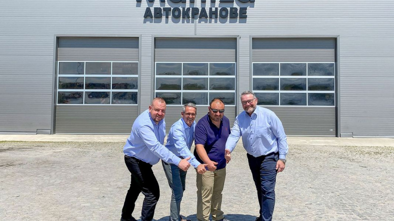 Aktuality, Novinky - Felbermayr Slovensko / SPOLOČNOSŤ FELBERMAYR ZAVRŠUJE AKVIZÍCIU BULHARSKÉHO PRENAJÍMATEĽA ŽERIAVOV - foto Aktuality, Novinky - Felbermayr Slovensko / SPOLOČNOSŤ FELBERMAYR ZAVRŠUJE AKVIZÍCIU BULHARSKÉHO PRENAJÍMATEĽA ŽERIAVOV - foto