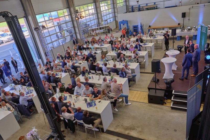 Aktuality, Novinky - Felbermayr Slovensko / SPOLOČNOSTI HAGN UMWELTTECHNIK A DOMARIN OSLAVUJÚ OTVORENIE NOVEJ CENTRÁLY - foto Aktuality, Novinky - Felbermayr Slovensko / SPOLOČNOSTI HAGN UMWELTTECHNIK A DOMARIN OSLAVUJÚ OTVORENIE NOVEJ CENTRÁLY - foto