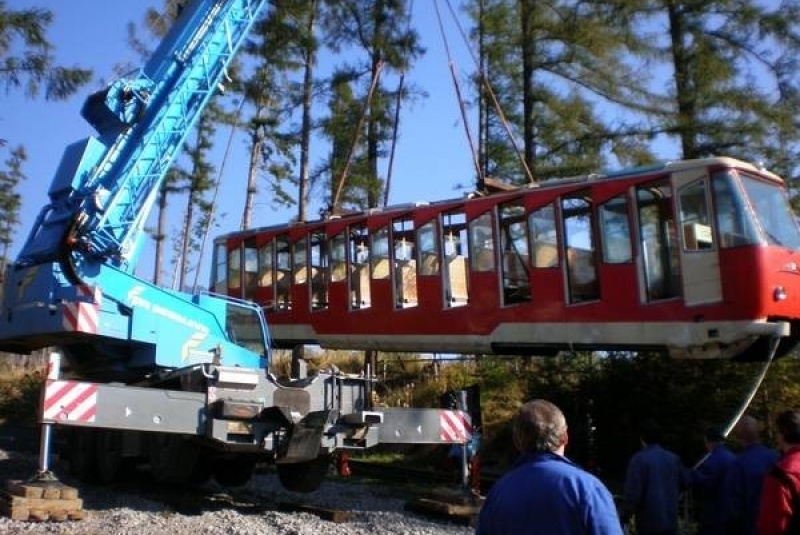 REFERENCIE / Vyloženie 37 ročnej lanovky - foto REFERENCIE / Vyloženie 37 ročnej lanovky - foto