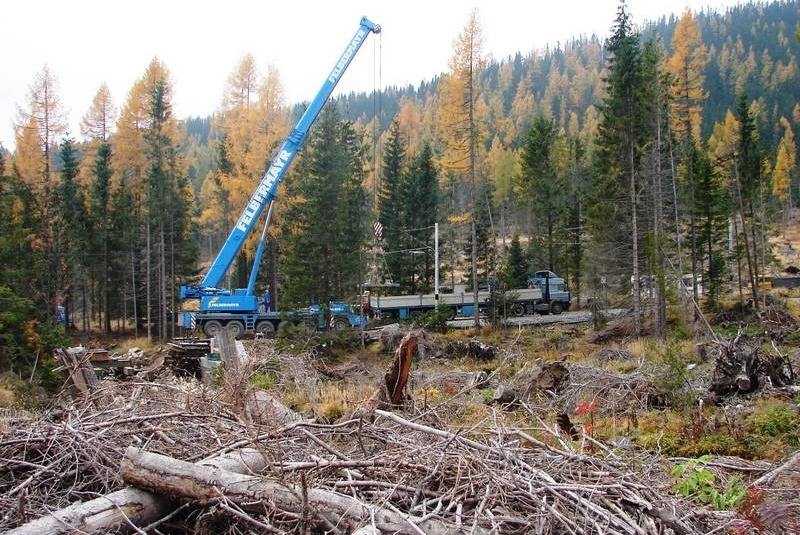 REFERENCIE / Pokládka železničného mostu - foto REFERENCIE / Pokládka železničného mostu - foto